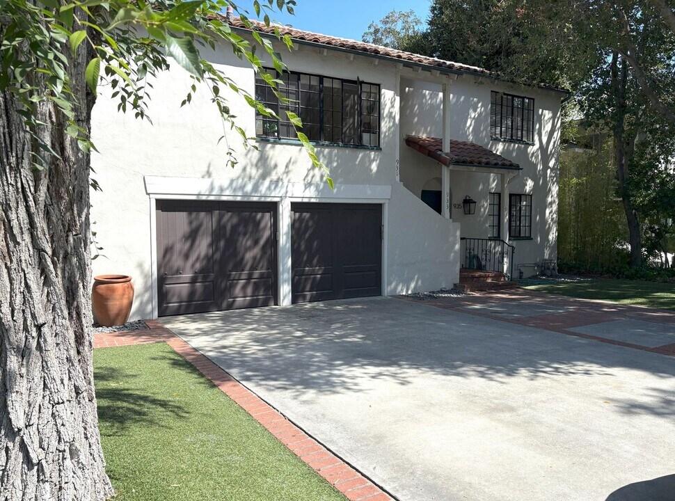 931 Waverley St in Palo Alto, CA - Building Photo