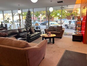 Lewis and Clark Plaza in Vancouver, WA - Building Photo - Building Photo