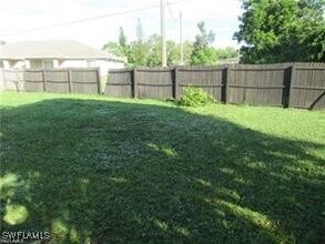 7461 Pebble Beach Rd in Ft. Myers, FL - Building Photo - Building Photo