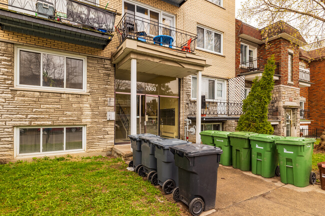 7060 Molson Rue in Montréal, QC - Building Photo - Building Photo