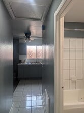 427 N Concord St, Unit 1 Bedroom Apartment for r in Los Angeles, CA - Foto de edificio - Building Photo