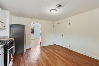 1203 Derry St in Harrisburg, PA - Building Photo - Building Photo
