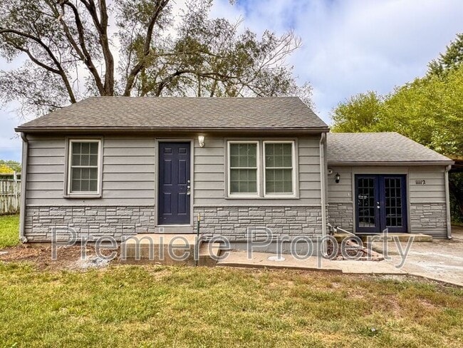 property at 11112 N Locust St