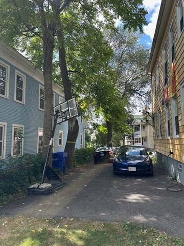 36-38-38 Greenacre Square in Springfield, MA - Building Photo - Building Photo