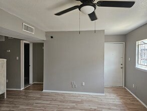 10603 S Wilcrest Dr, Unit 53 in Houston, TX - Building Photo - Building Photo