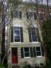 830 Hollins St in Baltimore, MD - Foto de edificio - Building Photo