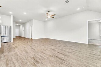 1305 Porizek Pl in Denton, TX - Building Photo - Building Photo