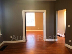 3138 Sutton Blvd in Maplewood, MO - Building Photo - Building Photo