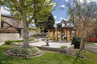 Brighton Park Apartments in Claremont, CA - Building Photo - Building Photo