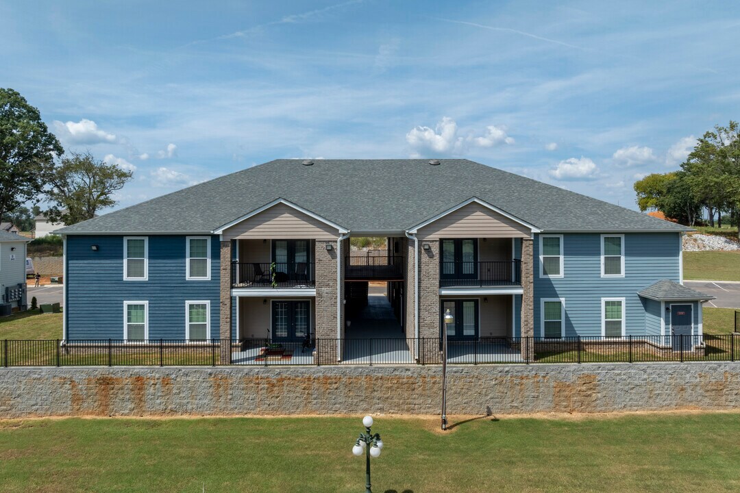 Winchester Place in New Market, AL - Building Photo