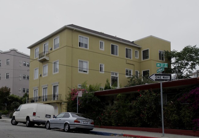 350 Wayne Pl in Oakland, CA - Foto de edificio - Building Photo