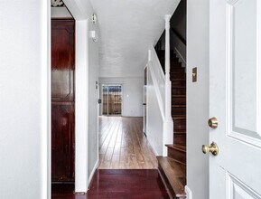 1609 Mapleton Dr in Houston, TX - Building Photo - Building Photo