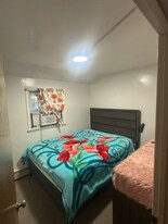 256 256th St in Queens, NY - Building Photo