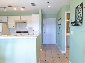 5727 Biscayne Ct, Unit 302 in New Port Richey, FL - Building Photo - Building Photo