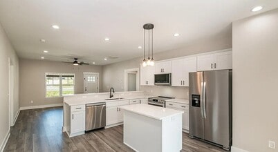 623 Skyland Dr in Mount Pleasant, NC - Building Photo - Building Photo