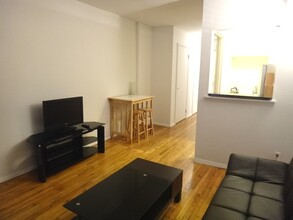 165 E 89th St in New York, NY - Building Photo - Building Photo