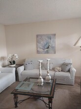 361 Windsor P in West Palm Beach, FL - Building Photo - Building Photo