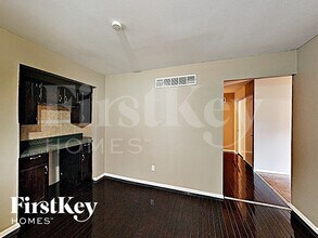 5353 Branridge Rd in Black Jack, MO - Foto de edificio - Building Photo