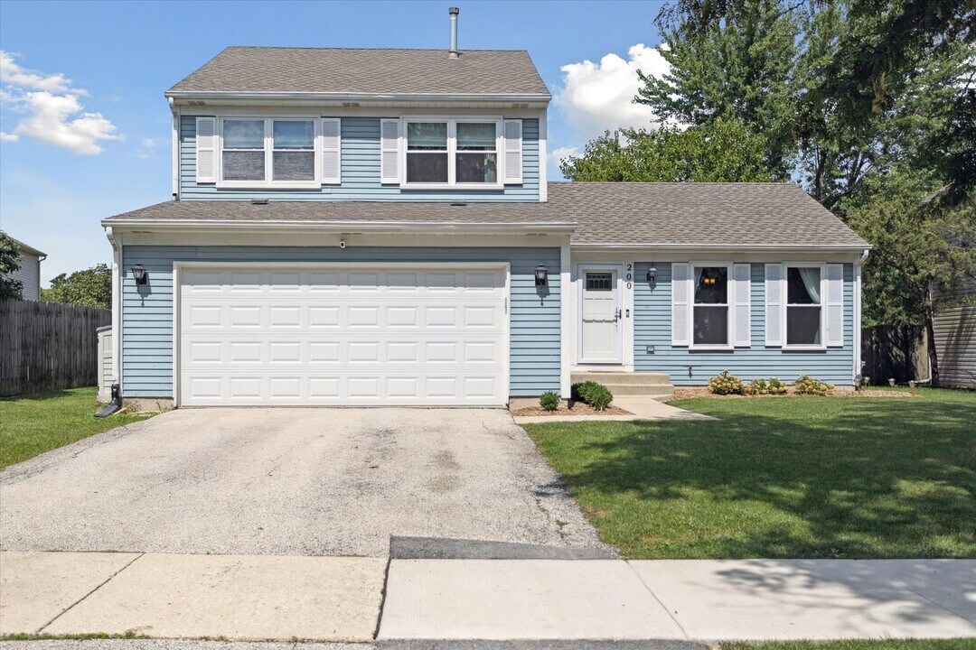200 Heath Pl in Westmont, IL - Building Photo