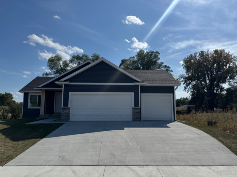 3661 Meadow Sage Ct in Rochester, MN - Building Photo