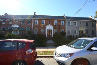 905 Quincy St NE in Washington, DC - Building Photo - Building Photo