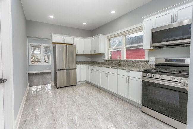 property at 131 E 117th St