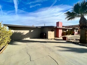 5673 Skyview Ln in Twentynine Palms, CA - Building Photo - Building Photo