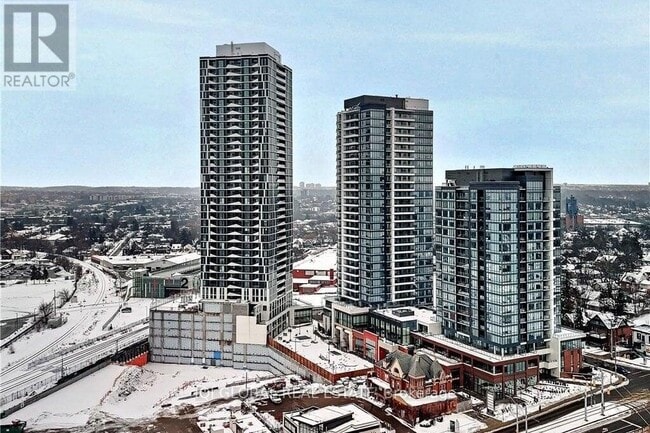 property at 25 Wellington St S