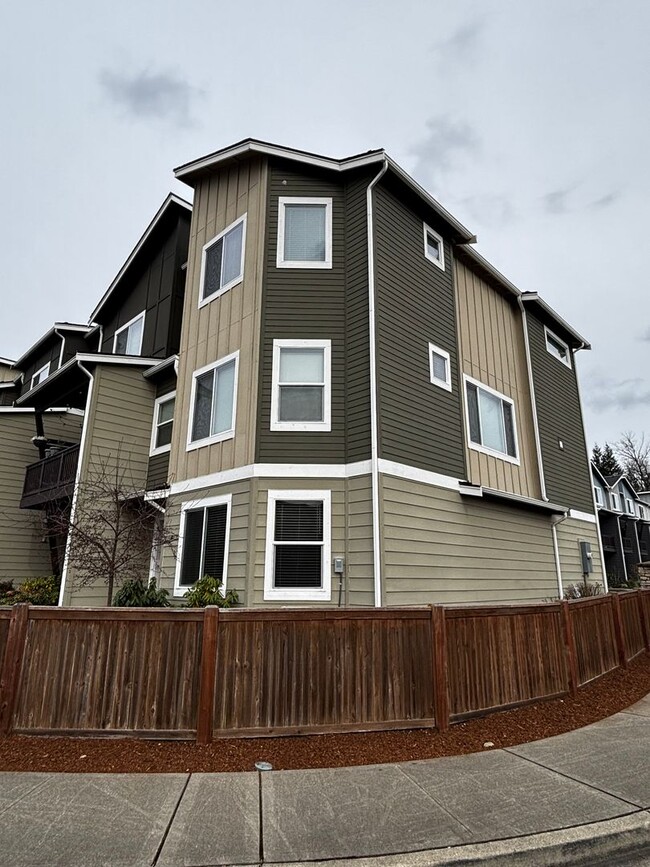 17401 118th Ave Ct E in South Hill, WA - Building Photo - Building Photo