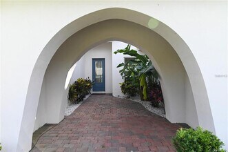 15704 Marina Bay Dr in Winter Garden, FL - Building Photo - Building Photo