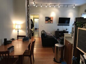 366 Broadway, Unit 1T in Somerville, MA - Building Photo - Building Photo