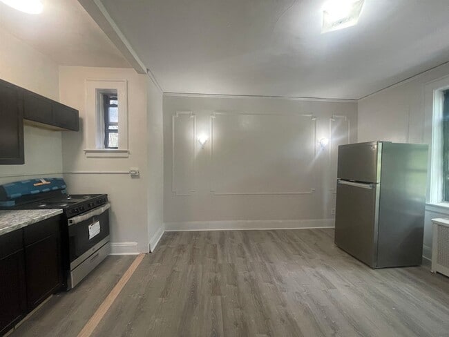 1 Noll Pl in Newark, NJ - Building Photo - Building Photo