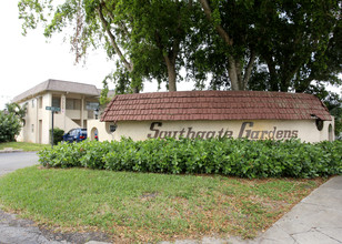 Southgate Gardens in Tamarac, FL - Building Photo - Other