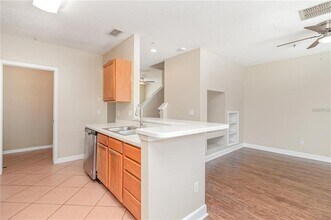 8517 Saratoga Inlet Dr in Orlando, FL - Building Photo - Building Photo