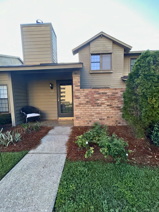 200 Parma Dr in Daphne, AL - Building Photo - Building Photo