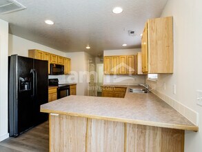 12930 Hayes St in Caldwell, ID - Building Photo - Building Photo