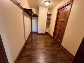 916 Milwaukee Ave in South Milwaukee, WI - Building Photo - Building Photo