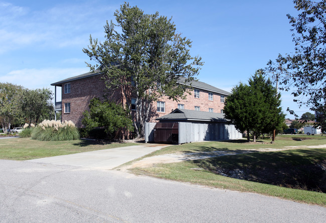 Green Park Apartments in Myrtle Beach, SC - Building Photo - Building Photo