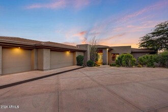 12943 E Corrine Dr in Scottsdale, AZ - Building Photo - Building Photo