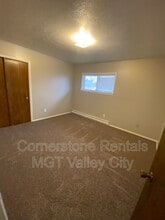 817 3rd St SW in Valley City, ND - Building Photo - Building Photo