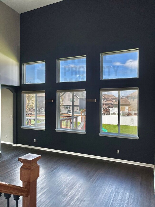 1140 Hyde Park in Crown Point, IN - Building Photo - Building Photo