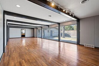 6527 Axton Cir in Dallas, TX - Building Photo - Building Photo