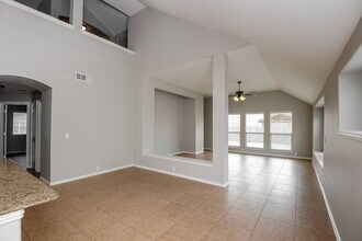 656 Brooks St in Crowley, TX - Building Photo - Building Photo