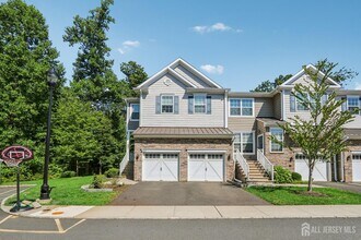 206 Shields Ct in Monmouth Junction, NJ - Building Photo - Building Photo