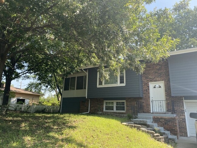 property at 1212 Oak St