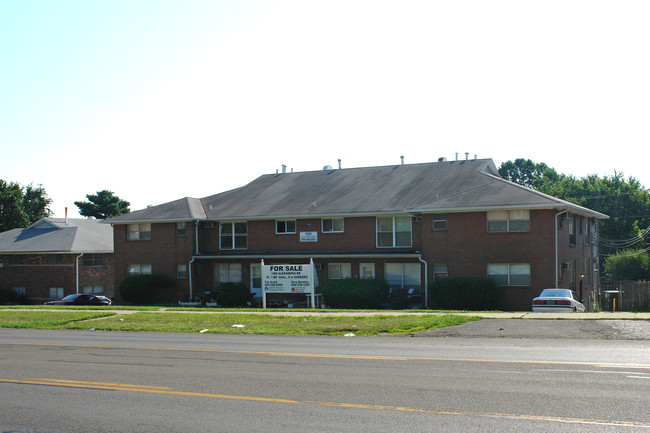 Retro Beach Apartments in Lexington, KY - Foto de edificio - Building Photo