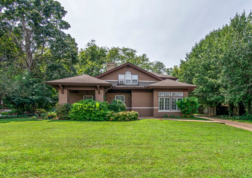 119 Woodmont Blvd in Nashville, TN - Building Photo