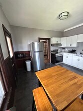 223 Union Ave, Unit Apt 1 in Saratoga Springs, NY - Building Photo - Building Photo