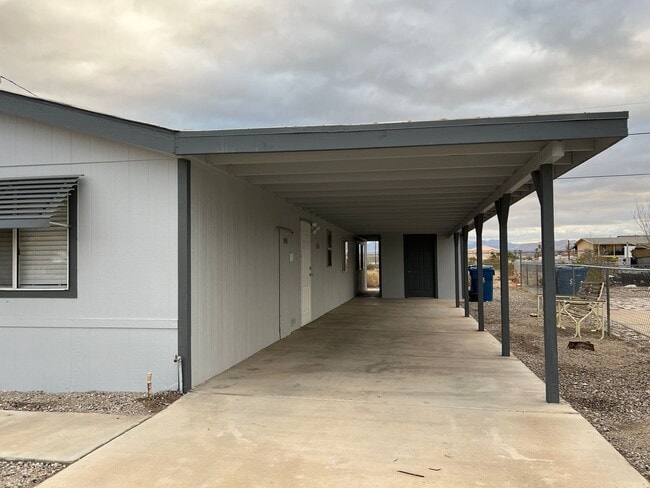 1756 Forest Dr in Bullhead City, AZ - Building Photo - Building Photo