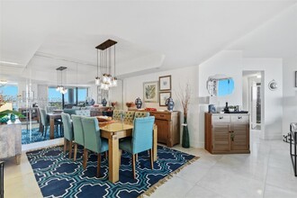 3598 Yacht Club Dr in Aventura, FL - Building Photo - Building Photo